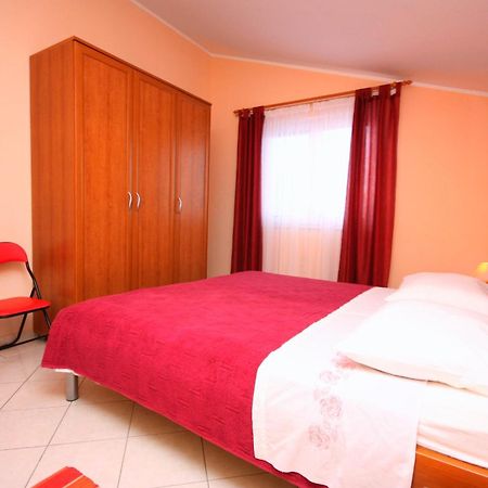 Apartments By The Sea Vinisce, Trogir - 5229 Quarto foto